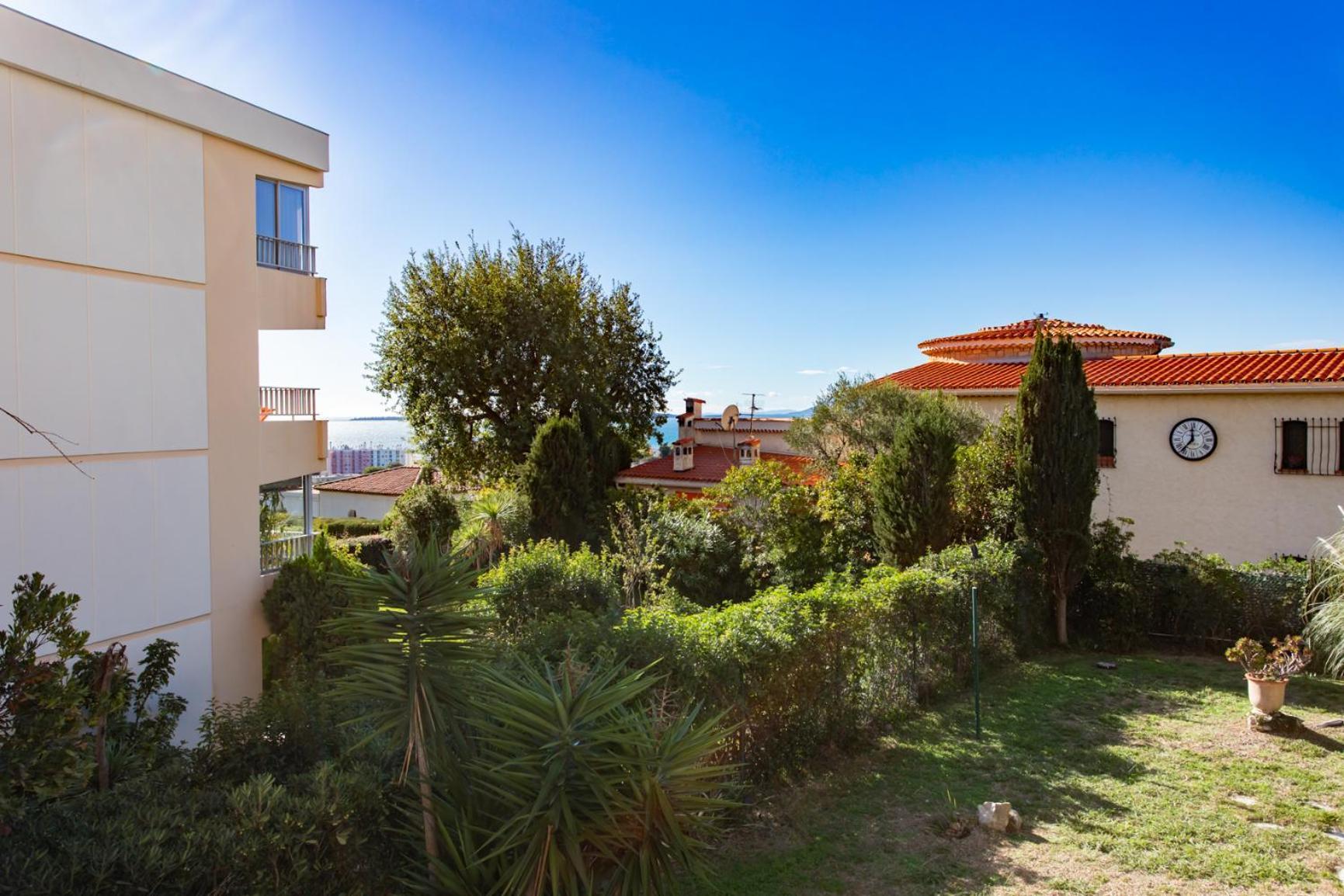 A3 - 2 Bdr Sea View 10 Min - Parking, Pool & Terrace Apartment