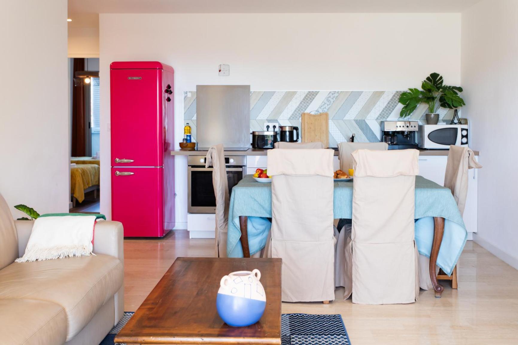 Apartment A3 - 2 Bdr Sea View 10 Min - Parking, Pool & Terrace Antibes
